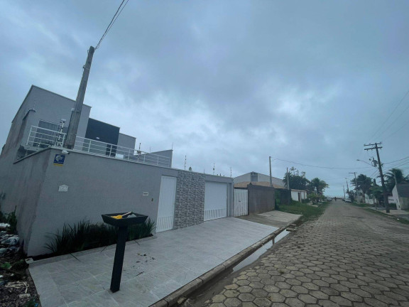 Imagem Casa com 4 Quartos à Venda, 350 m² em  Maria Helena Novaes - Peruíbe