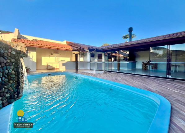 Casa com 4 Quartos à Venda, 205 m² em Itacorubi - Florianópolis