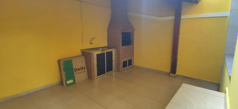 Sobrado com 3 Quartos à Venda, 214 m² em Vila Piauí - São Paulo