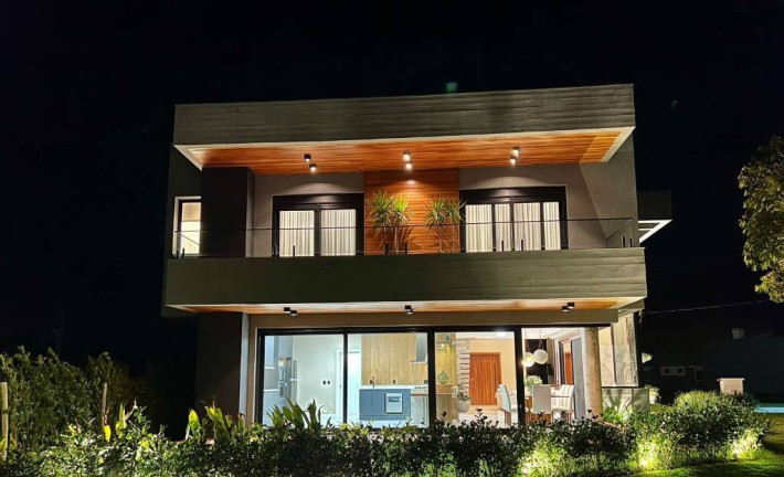 Imagem Casa de Condomínio com 4 Quartos à Venda, 250 m² em Arroio Teixeira - Capão Da Canoa