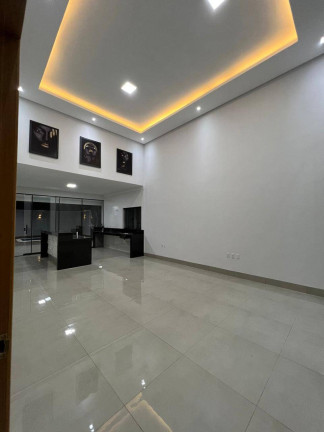 Imagem Casa com 3 Quartos à Venda, 300 m² em Residencial Jardim Canedo Iii - Senador Canedo