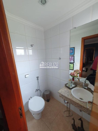 Imagem Apartamento com 3 Quartos à Venda, 142 m² em Irmãos Soares - Uberaba Imagem Apartamento com 3 Quartos à Venda, 142 m² em Irmãos Soares - Uberaba