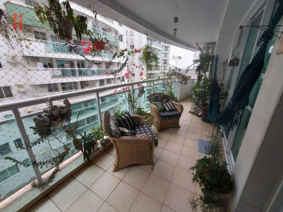 Imagem Apartamento com 3 Quartos à Venda, 94 m² em Jardim Vinte E Cinco De Agosto - Duque De Caxias