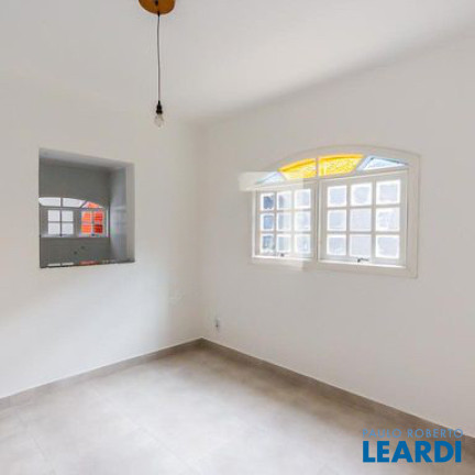 Imagem Sobrado com 3 Quartos à Venda, 125 m² em Jardim Rina - Santo André Imagem Sobrado com 3 Quartos à Venda, 125 m² em Jardim Rina - Santo André
