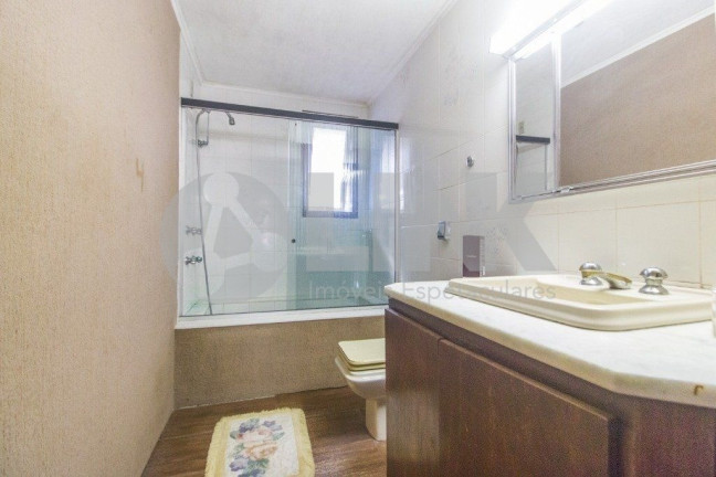 Imagem Casa com 3 Quartos à Venda, 218 m² em Ipanema - Porto Alegre