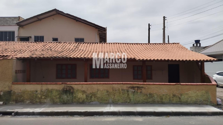 Casa com 1 Quarto para Alugar, 138 m² em Centro - Balneário Barra Do Sul