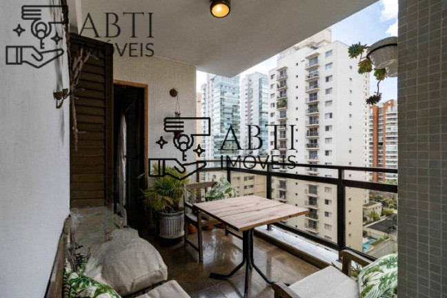 Imagem Apartamento com 3 Quartos à Venda, 125 m² em Moema - São Paulo