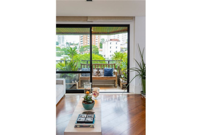 Imagem Apartamento com 3 Quartos à Venda, 205 m² em Vila Mariana - São Paulo