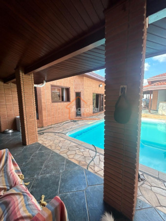 Imagem Casa com 2 Quartos à Venda, 184 m² em Centro - Mogi Guaçu Imagem Casa com 2 Quartos à Venda, 184 m² em Centro - Mogi Guaçu