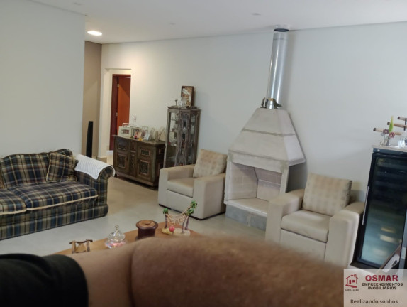 Imagem Imóvel com 3 Quartos à Venda, 372 m² em Centro - Engenheiro Coelho Imagem Imóvel com 3 Quartos à Venda, 372 m² em Centro - Engenheiro Coelho