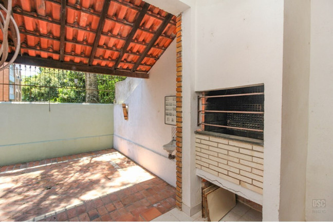 Imagem Casa com 2 Quartos à Venda, 95 m² em Cavalhada - Porto Alegre