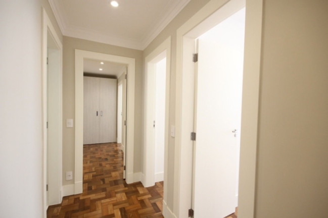 Imagem Apartamento com 3 Quartos à Venda, 210 m² em Higienópolis - São Paulo Imagem Apartamento com 3 Quartos à Venda, 210 m² em Higienópolis - São Paulo