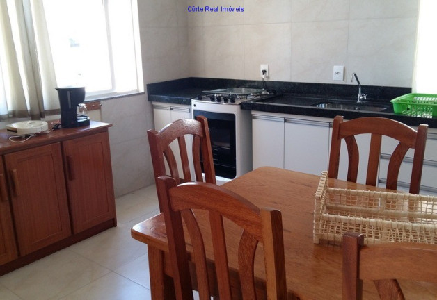 Imagem Sobrado com 4 Quartos à Venda, em Pinheira - Palhoça Imagem Sobrado com 4 Quartos à Venda, em Pinheira - Palhoça