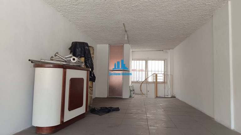 Imagem Loja à Venda, 40 m² em Boaçu - São Gonçalo Imagem Loja à Venda, 40 m² em Boaçu - São Gonçalo