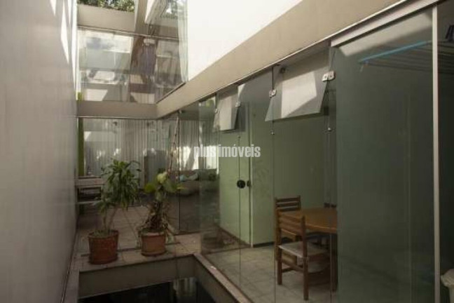 Imagem Casa com 4 Quartos para Alugar, 200 m² em Moema - São Paulo Imagem Casa com 4 Quartos para Alugar, 200 m² em Moema - São Paulo