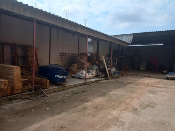 Imagem Imóvel com 4 Quartos à Venda, 1.000 m² em Campo Grande - Rio De Janeiro Imagem Imóvel com 4 Quartos à Venda, 1.000 m² em Campo Grande - Rio De Janeiro