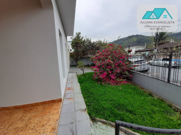Imagem Casa com 3 Quartos à Venda, 322 m² em Centro - Caraguatatuba Imagem Casa com 3 Quartos à Venda, 322 m² em Centro - Caraguatatuba