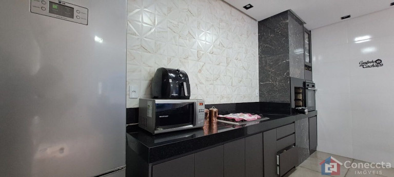 Imagem Casa com 3 Quartos à Venda, 253 m² em Residencial Barreiro - Patos De Minas