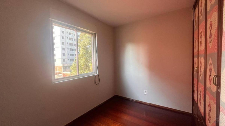 Imagem Apartamento com 3 Quartos à Venda, 63 m²