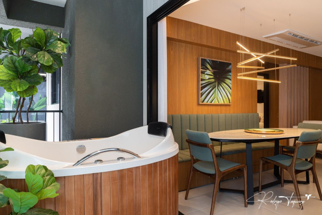 Imagem Apartamento com 2 Quartos à Venda, 72 m² em Setor Bueno - Goiânia