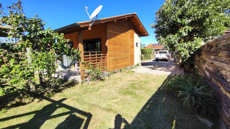 Imagem Imóvel com 2 Quartos à Venda, em Grama - Garopaba Imagem Imóvel com 2 Quartos à Venda, em Grama - Garopaba
