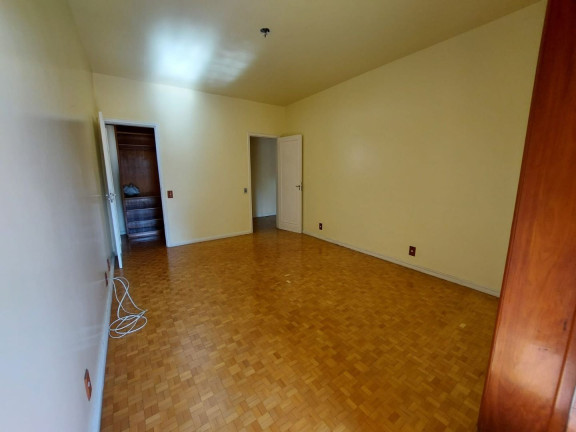 Imagem Casa com 6 Quartos à Venda, 525 m² em Bom Retiro - Teresópolis