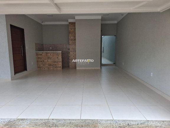 Imagem Casa com 3 Quartos à Venda, 200 m²