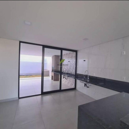 Imagem Casa com 3 Quartos à Venda, 163 m² Imagem Casa com 3 Quartos à Venda, 163 m²