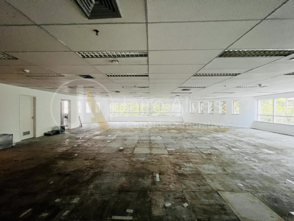 Imóvel Comercial para Alugar, 245 m² em Bela Vista - São Paulo