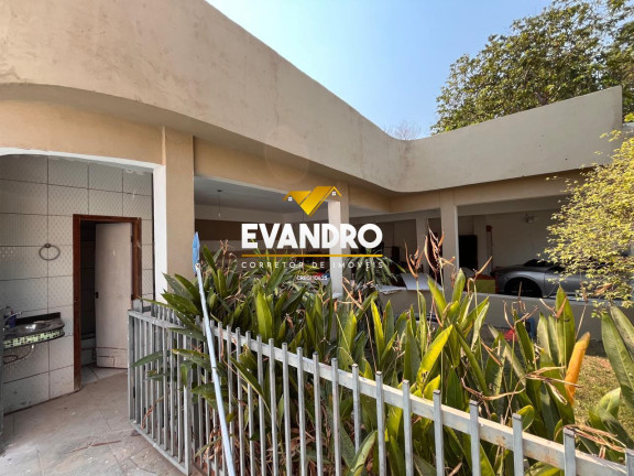 Imagem Casa com 3 Quartos à Venda, 720 m² em Santa Cruz - Cuiabá Imagem Casa com 3 Quartos à Venda, 720 m² em Santa Cruz - Cuiabá