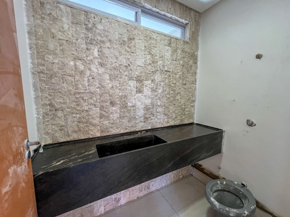 Imagem Sobrado com 4 Quartos à Venda, 315 m² em Jardins Bolonha - Senador Canedo