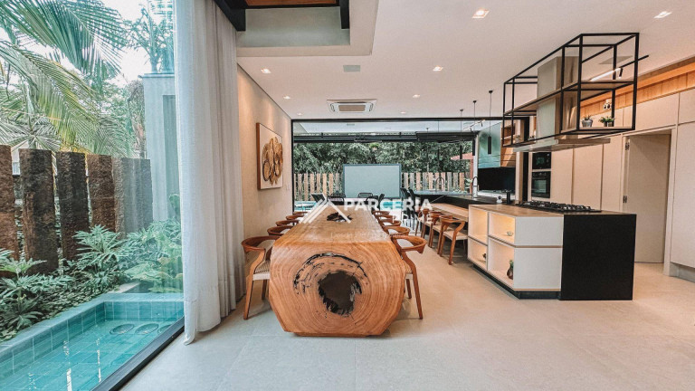 Imagem Casa com 5 Quartos à Venda, 425 m² em Riviera Módulo 5 - Bertioga Imagem Casa com 5 Quartos à Venda, 425 m² em Riviera Módulo 5 - Bertioga