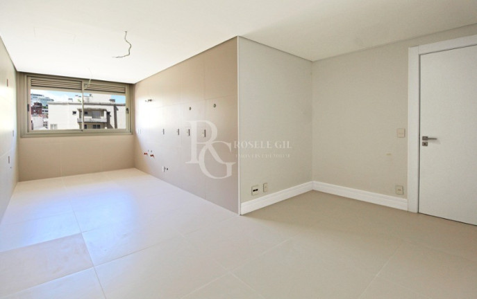 Imagem Apartamento com 3 Quartos à Venda, 388 m² em Moinhos De Vento - Porto Alegre