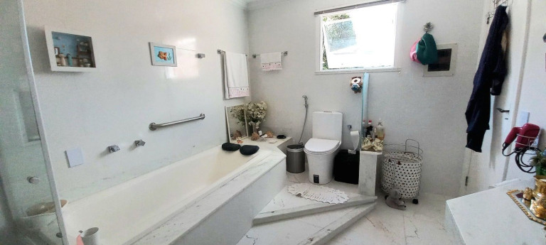 Imagem Casa com 4 Quartos à Venda, 550 m² em Golfe - Teresópolis Imagem Casa com 4 Quartos à Venda, 550 m² em Golfe - Teresópolis