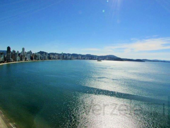 Imagem Apartamento com 4 Quartos à Venda, 237 m² em Centro - Balneário Camboriú