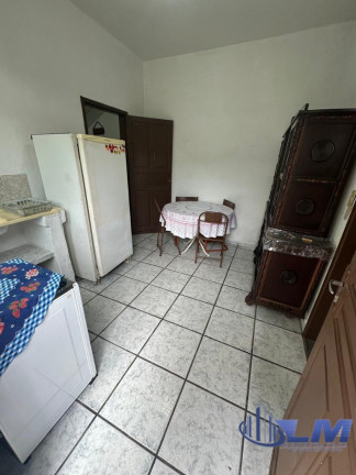 Imagem Casa com 7 Quartos à Venda, 44 m² em Santa Mônica - Guarapari Imagem Casa com 7 Quartos à Venda, 44 m² em Santa Mônica - Guarapari