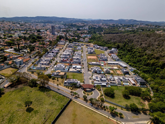 Imagem Casa com 3 Quartos à Venda, 291 m² em Itapetinga - Atibaia
