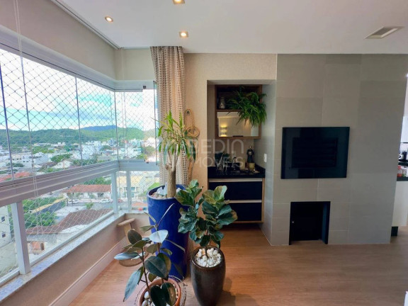 Imagem Apartamento com 3 Quartos à Venda, 121 m² em Centro - Balneário Camboriú Imagem Apartamento com 3 Quartos à Venda, 121 m² em Centro - Balneário Camboriú