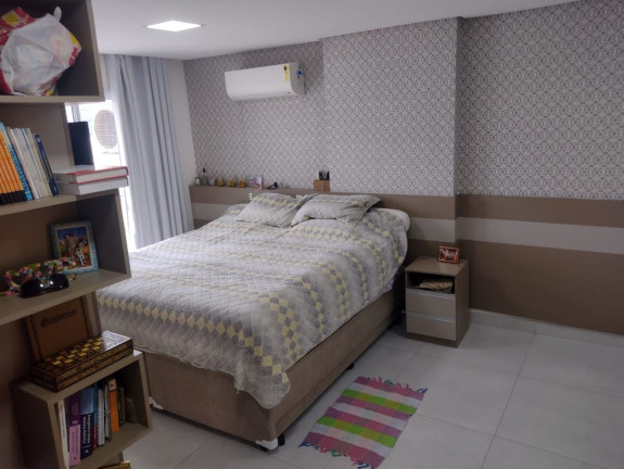 Imagem Imóvel com 3 Quartos à Venda, 300 m² em Canto Do Forte - Praia Grande Imagem Imóvel com 3 Quartos à Venda, 300 m² em Canto Do Forte - Praia Grande