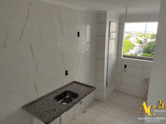Imagem Apartamento com 2 Quartos à Venda, 50 m² em Casa Amarela - Recife