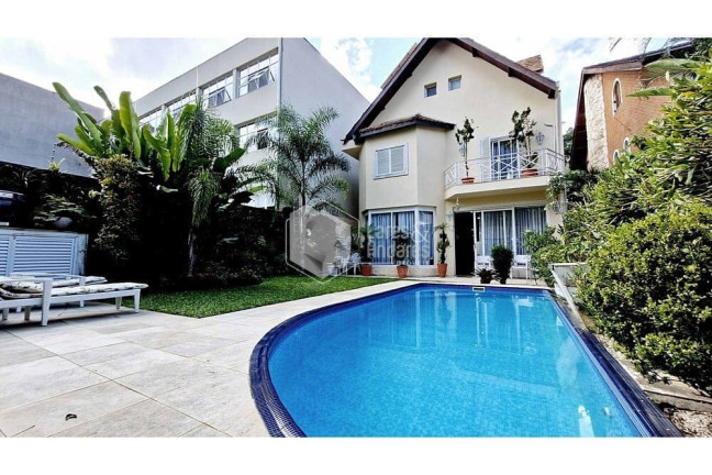 Casa com 4 Quartos à Venda, 395 m² em Alto Da Boa Vista - São Paulo