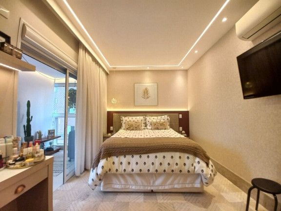 Imagem Apartamento com 3 Quartos à Venda, 160 m² em Embaré - Santos