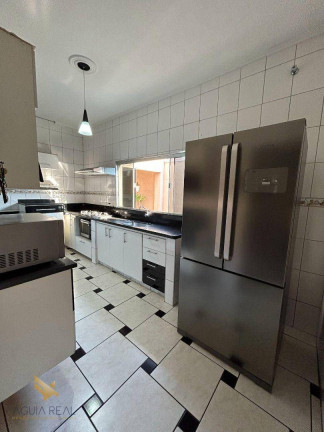 Imagem Casa com 3 Quartos à Venda, 206 m² em Vila Taveirópolis - Campo Grande Imagem Casa com 3 Quartos à Venda, 206 m² em Vila Taveirópolis - Campo Grande