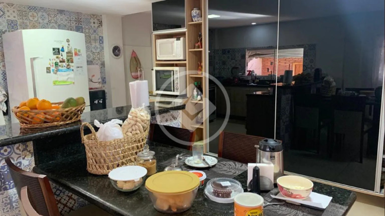 Imagem Casa com 3 Quartos à Venda, 247 m² em Setor Coimbra - Goiânia Imagem Casa com 3 Quartos à Venda, 247 m² em Setor Coimbra - Goiânia