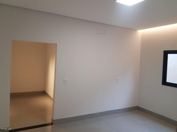 Imagem Casa com 3 Quartos à Venda, 196 m² em Moinho Dos Ventos - Goiânia