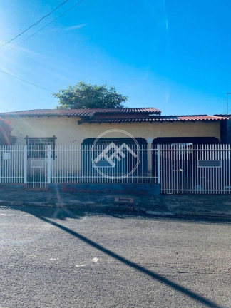 Casa com 3 Quartos à Venda, 170 m² em Centro - Sertanópolis