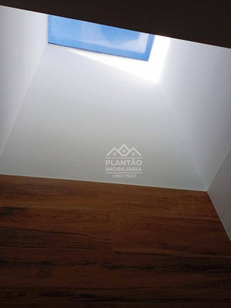 Imagem Sobrado com 3 Quartos à Venda, 138 m² em Mercês - Curitiba Imagem Sobrado com 3 Quartos à Venda, 138 m² em Mercês - Curitiba