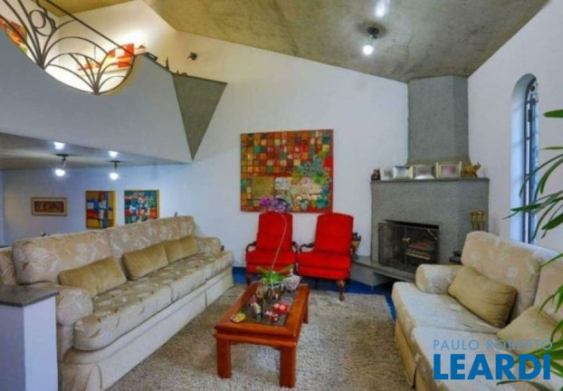 Imagem Sobrado com 4 Quartos à Venda, 400 m² em Vila Bastos - Santo André Imagem Sobrado com 4 Quartos à Venda, 400 m² em Vila Bastos - Santo André