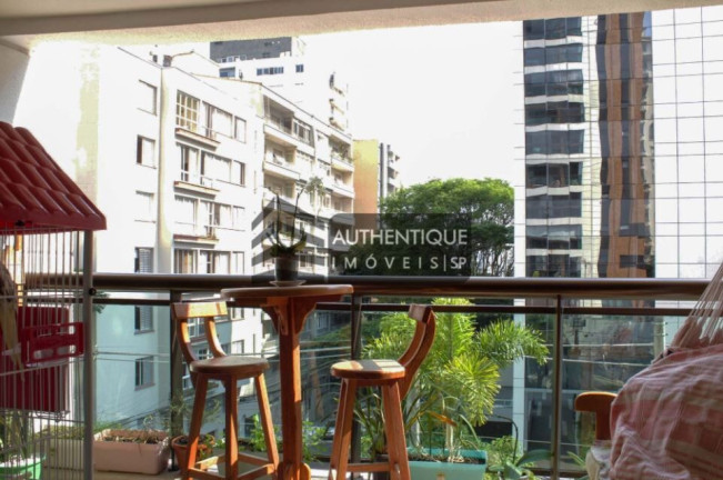 Apartamento com 2 Quartos à Venda, 132 m² em Jardins - São Paulo