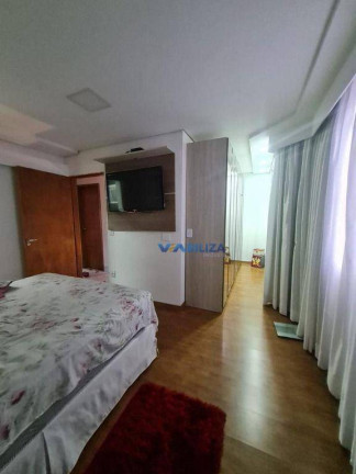Imagem Sobrado com 3 Quartos à Venda, 226 m² em Parque Renato Maia - Guarulhos Imagem Sobrado com 3 Quartos à Venda, 226 m² em Parque Renato Maia - Guarulhos